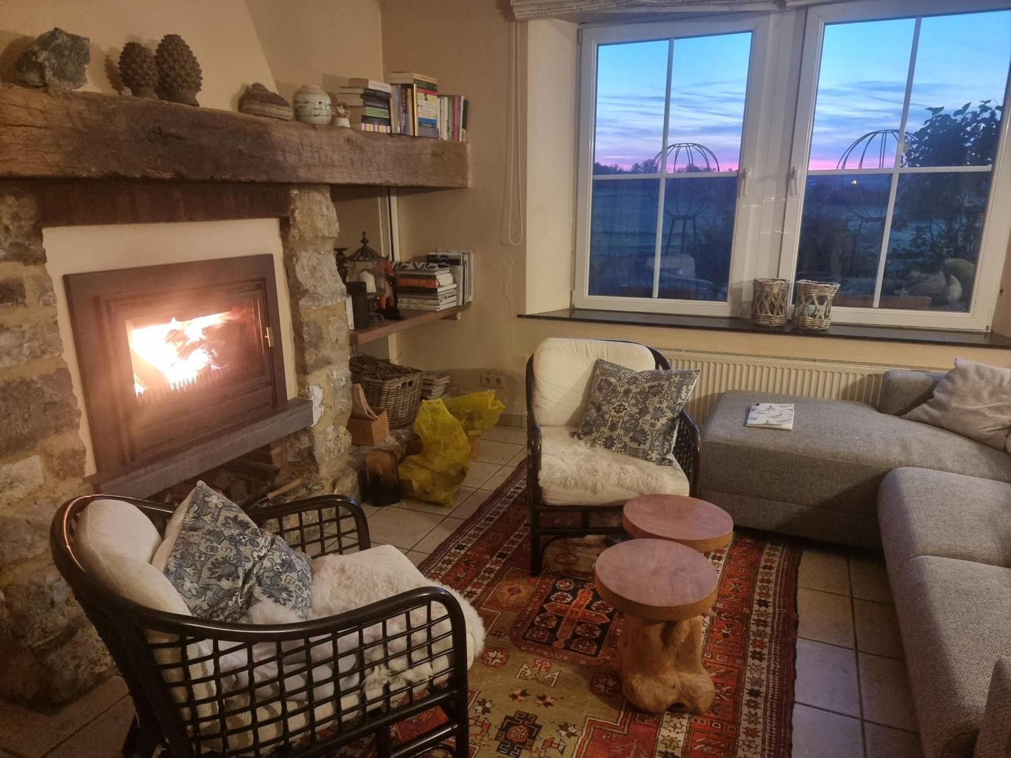 Groot Authentiek En Charmante Woning, 250 Vierkante Meter, Panoramisch Vergezicht, Zonsondergang, Dicht Bij Dinant, Maredsous En Namen Oret Exterior photo