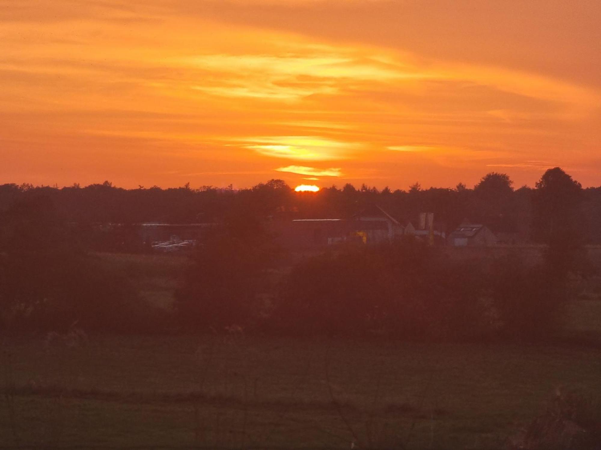 Groot Authentiek En Charmante Woning, 250 Vierkante Meter, Panoramisch Vergezicht, Zonsondergang, Dicht Bij Dinant, Maredsous En Namen Oret Exterior photo