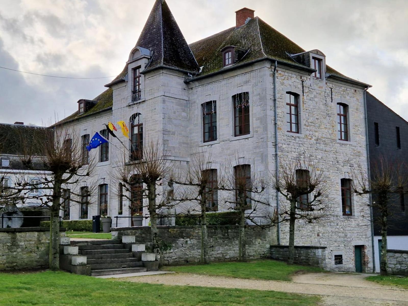 Groot Authentiek En Charmante Woning, 250 Vierkante Meter, Panoramisch Vergezicht, Zonsondergang, Dicht Bij Dinant, Maredsous En Namen Oret Exterior photo